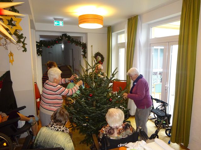 Weihnachtsvorbereitungen im Dezember